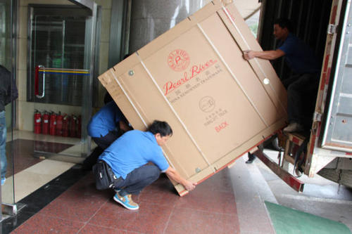 义乌钢琴贵重工艺品无忧运